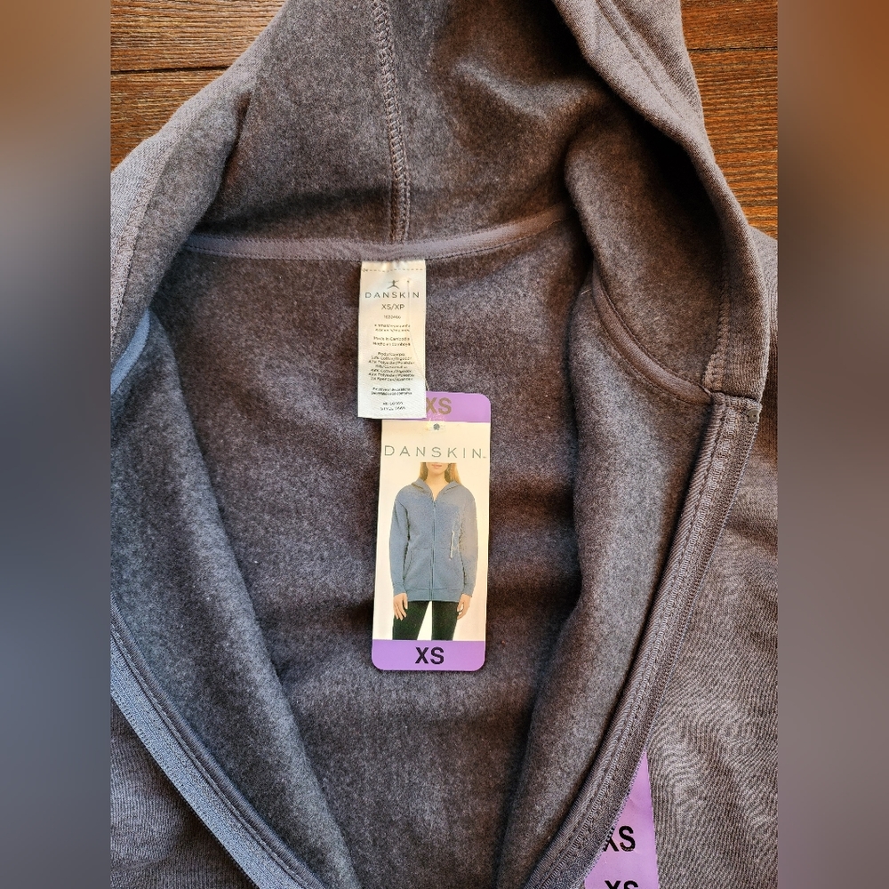 NWT Danskin Ultra Soft Hoodie Sweatshirt Women's size xs (see measurements) - Picture 4 of 8